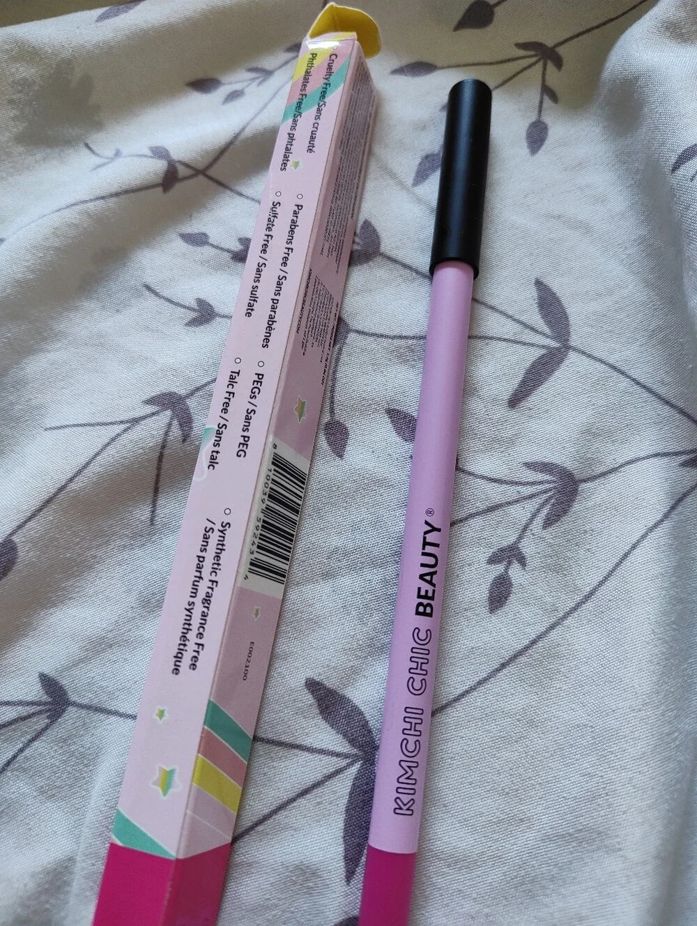 Kim Chi Yum Your Unicorn Mouth Lip Liner 04 Dragon Fruit Bright Pink